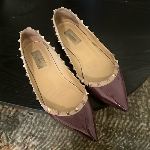 Valentino Rock Stud Flats - Picture 1 of 4